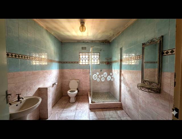 3 BEDROOM FREEHOLD FOR SALE IN VICTORIA MXENGE